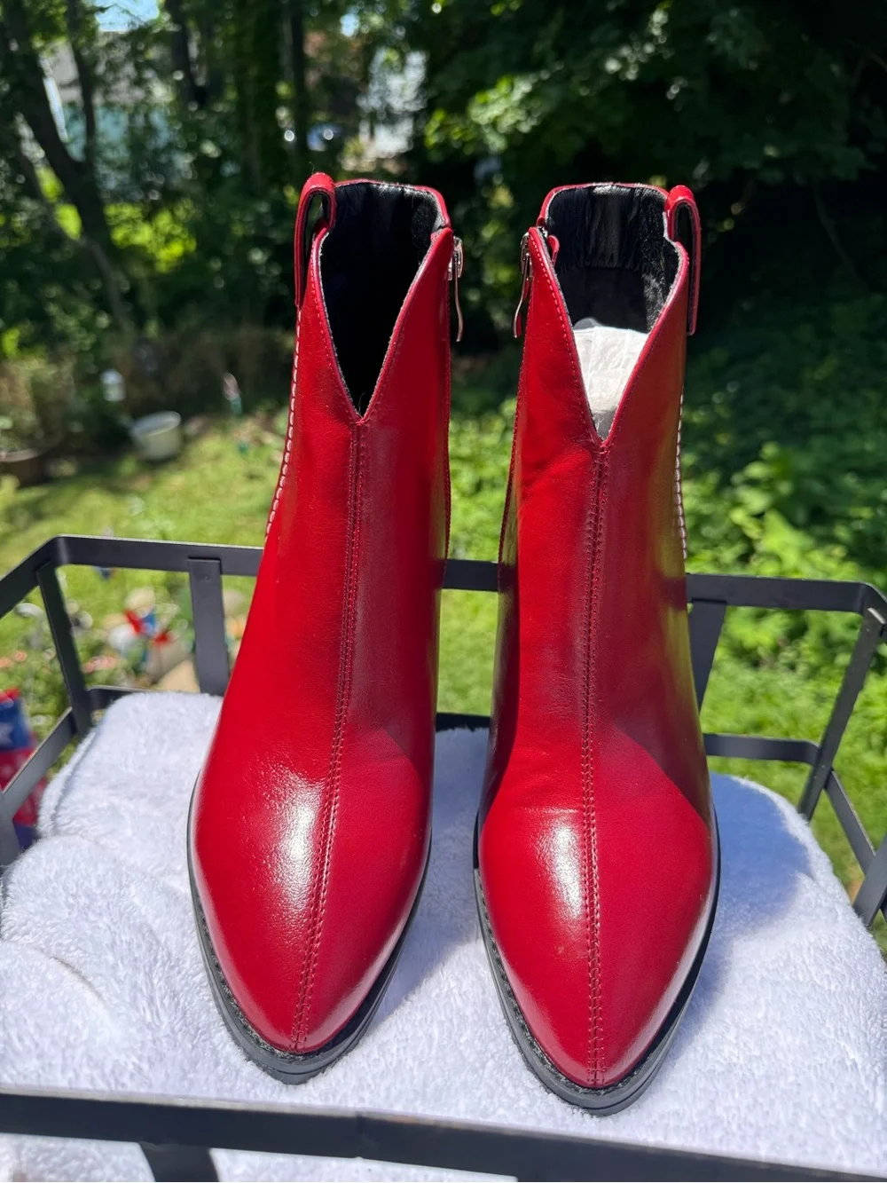 Torgeis Daralyn Women's Red Ankle Booties 6.5 Block Heel New